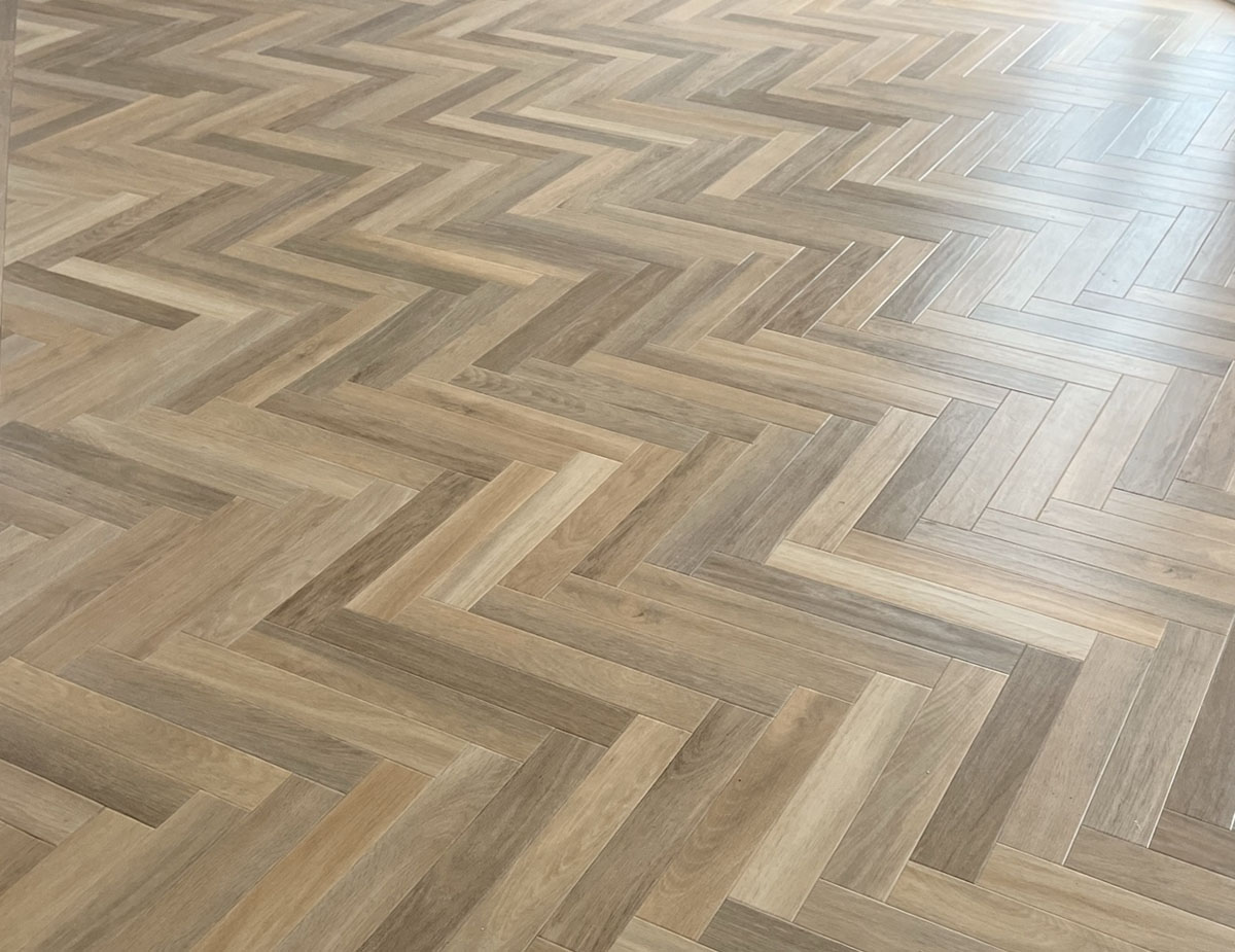 Lang & Potter Flooring.